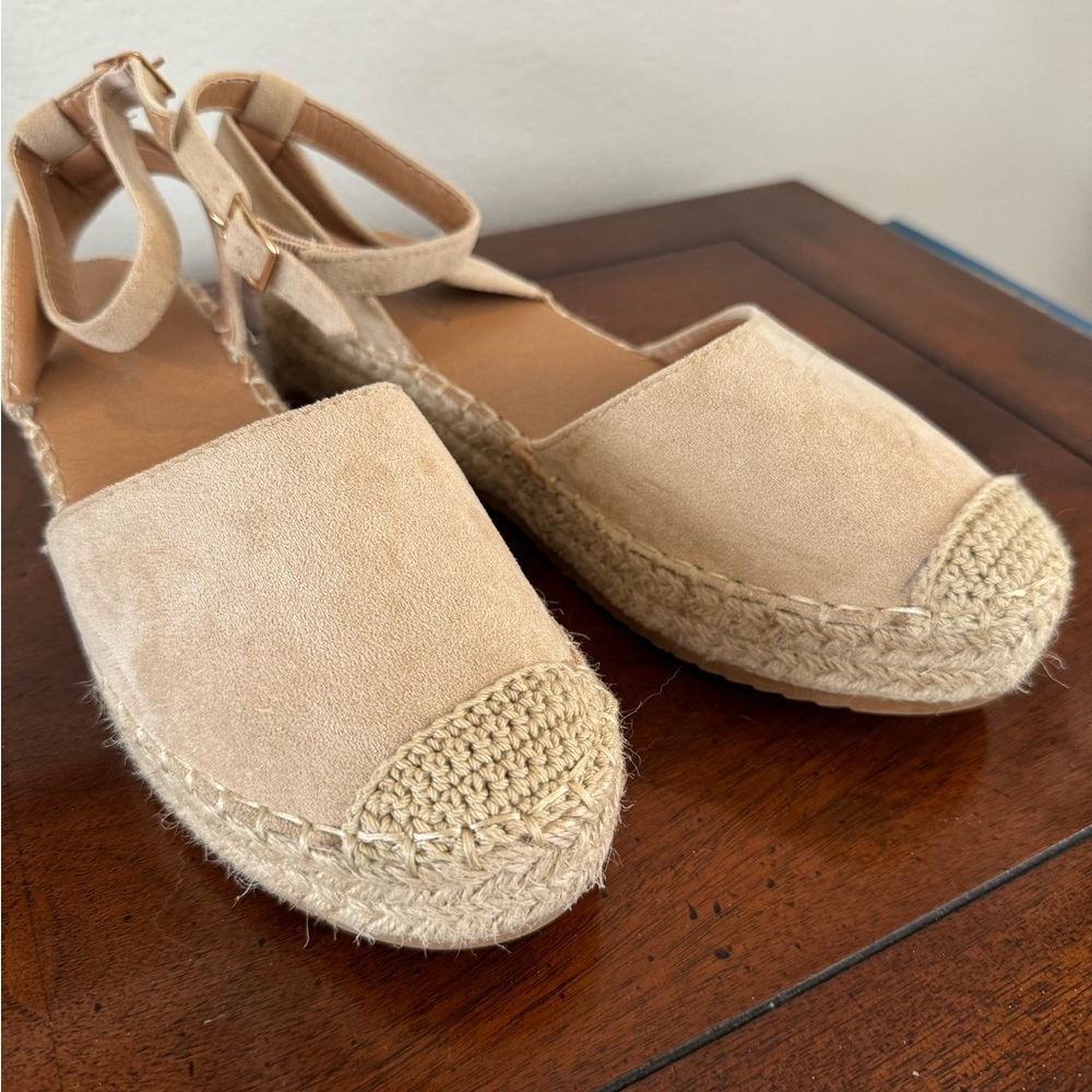 Women's Tan Espadrille Sandals